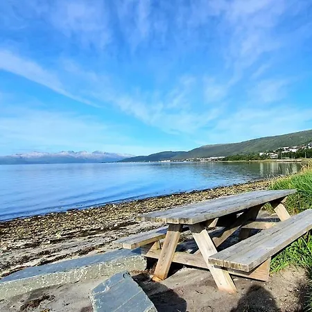 Northern Dreams With Free Parking *